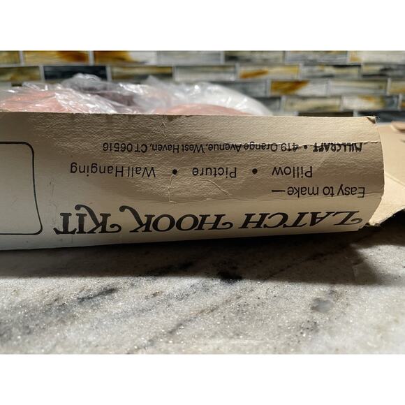 VTG 1980’s Millcraft Kitten Latch Hook Kit For A Wall Hanging Picture Pillow - Picture 3 of 7